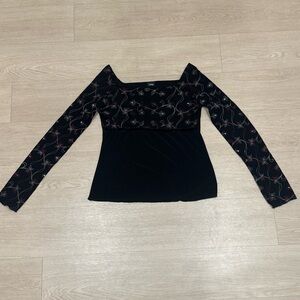 Vintage Vanity Y2K Velvet Embroidered  Floral Longsleeve Sweetheart Neckline Top